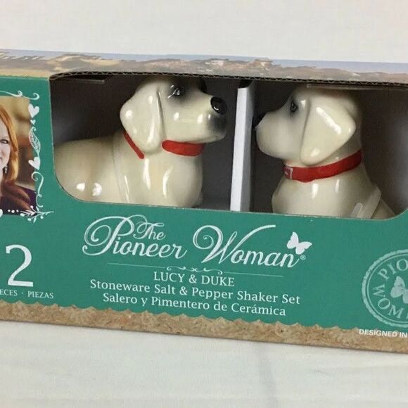 🦋 New Pioneer Woman Lucy Salt & Pepper Shakers - New in Box - Picture 5 of 8